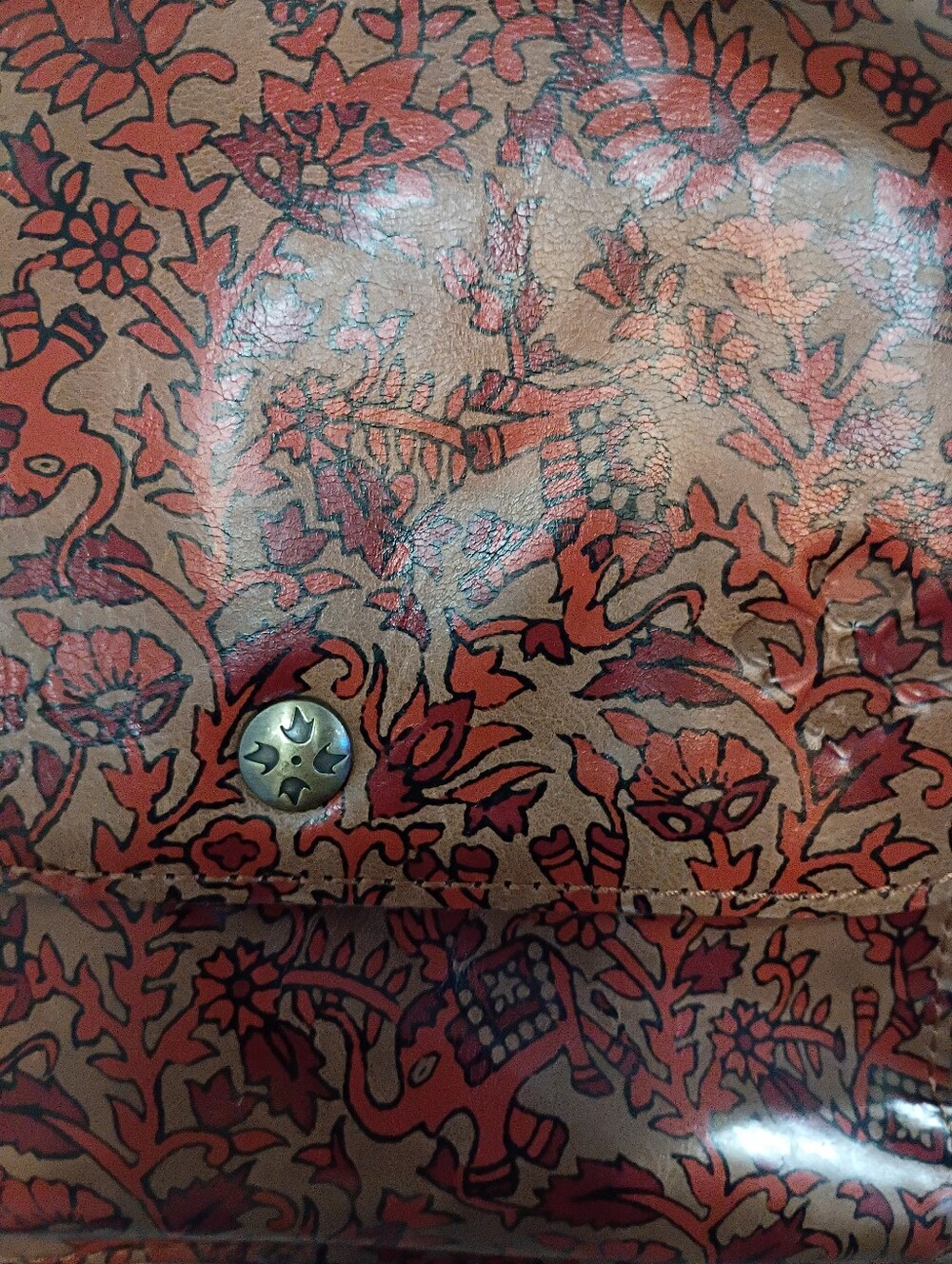 Patricia Nash, NWOT,  Women's, Floral Printed Drawstring Bucket Bag - Tan & Red - Picture 4 of 14